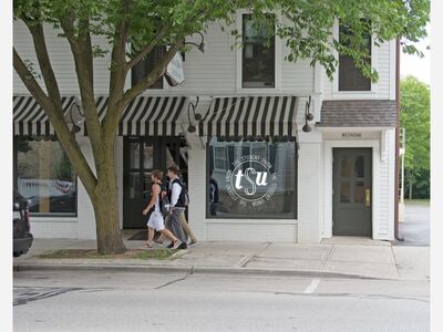 Gal's DIY: Macrame Class at The Student Union in Cedarburg, WI